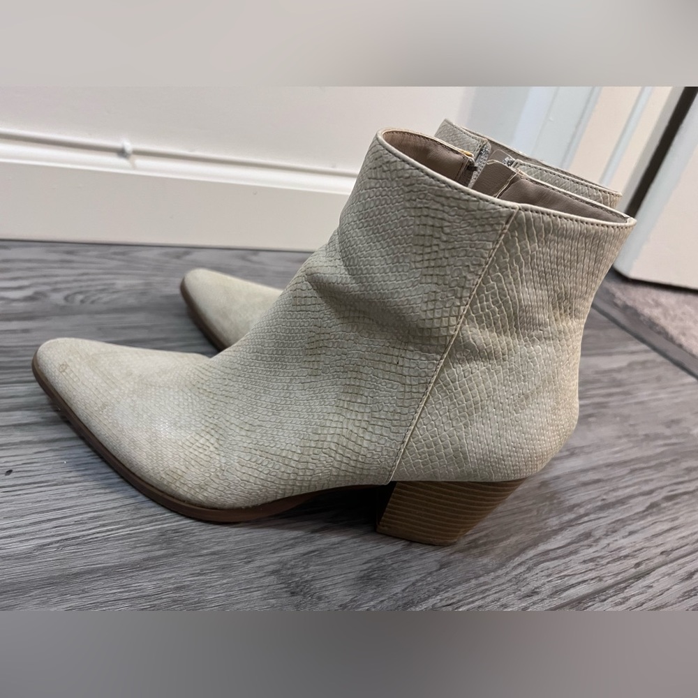Coconuts by Matisse - white snake skin pointed booties. White snakeskin booties